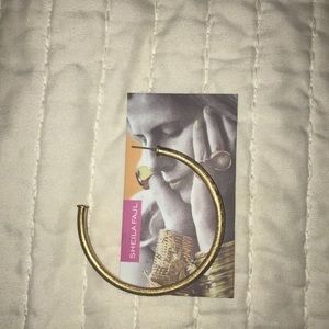 One Shelia Fajl Brushed Hoop